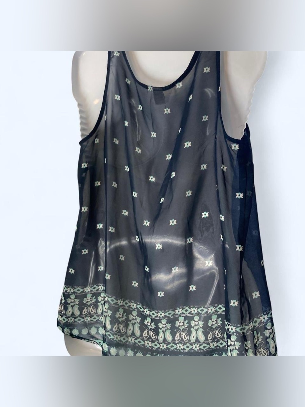 Old Navy Navy sheer tank top with green floral pattern M - Picture 2 of 5